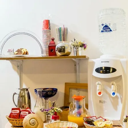 Voulias αpartments Kini