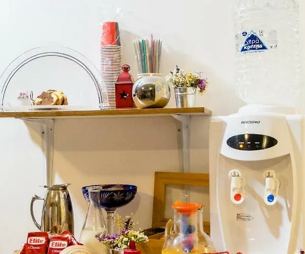 Voulias αpartments Kini